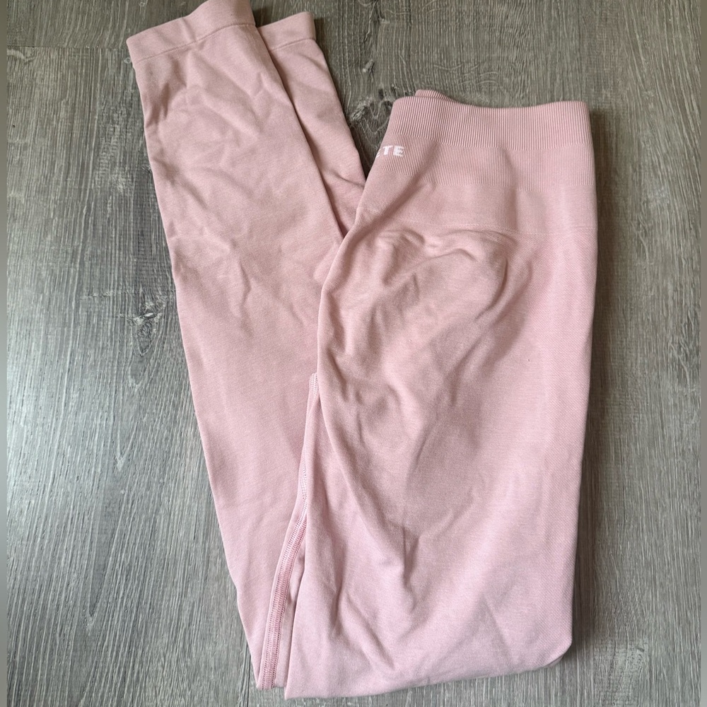 Alphete Leggings